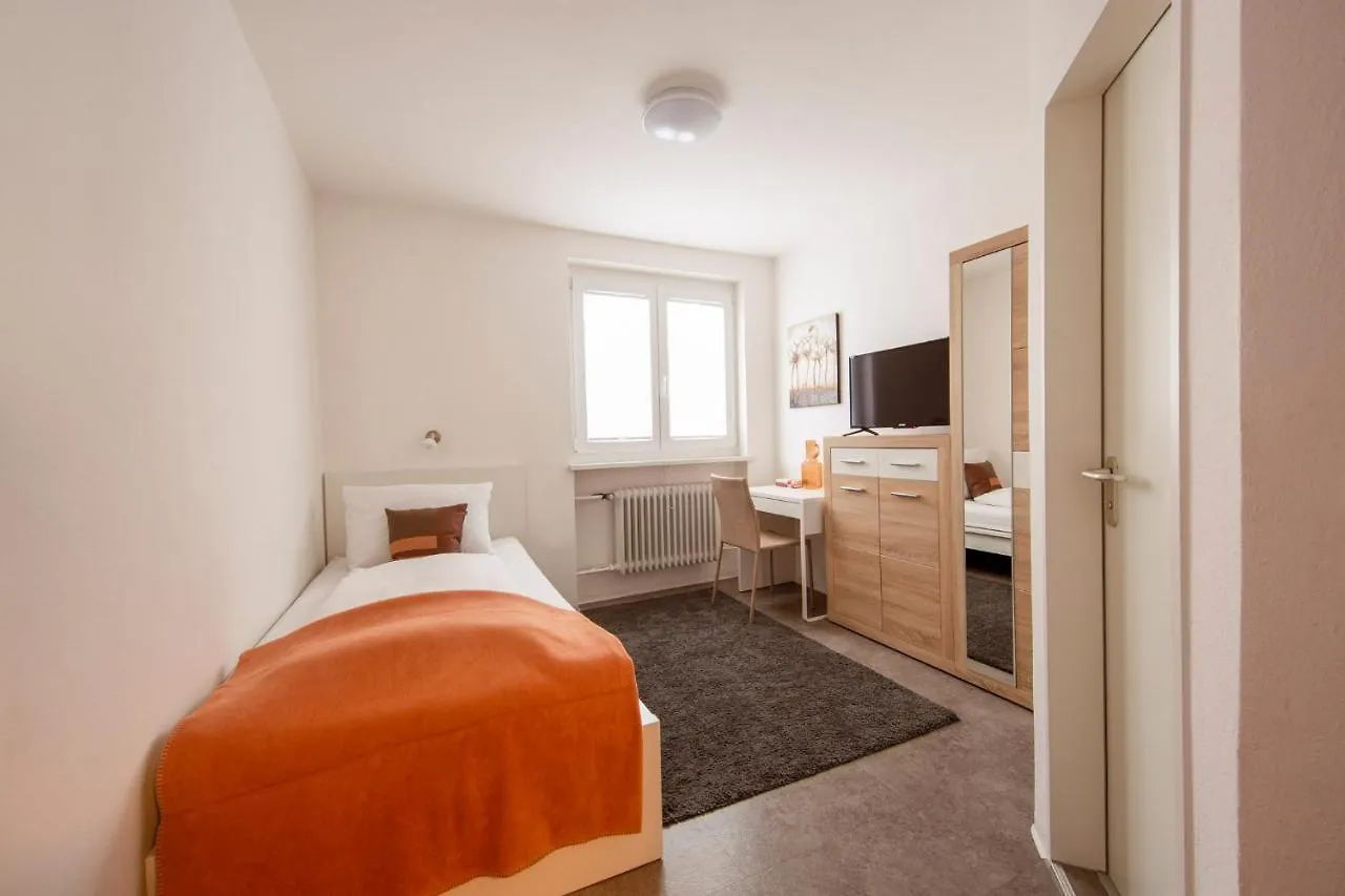 Hotel & Boarding House Schlosserwirt Mering